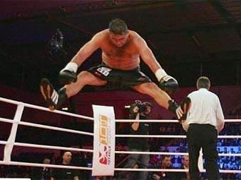 Синан Самил Сам. Фото boxing.top2.pl