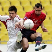 Евгений Савин (слева) вернется в "Амкар" (©Getty Images)